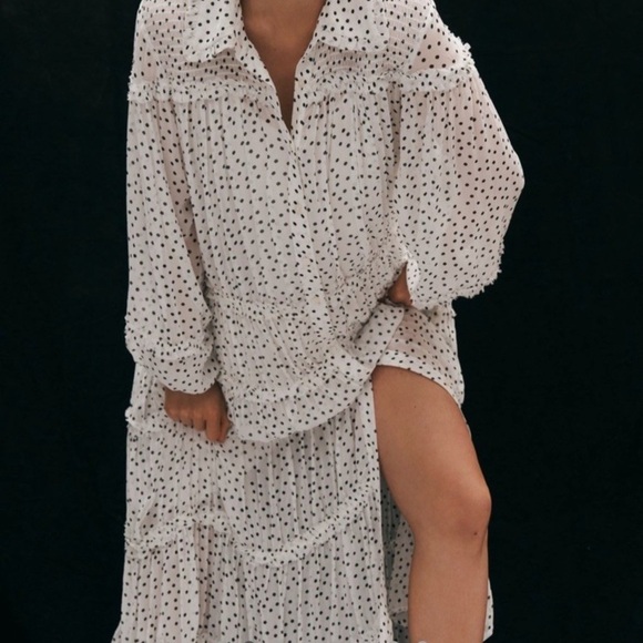 Anthropologie Long-Sleeve Smocked Tiered Maxi Dress Polka Dot Relax - Picture 3 of 6